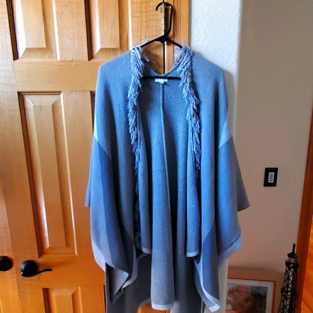 Cute shoulder wrap